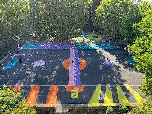 TERRAIN F&Auml;IR-PLA&Iuml; City stade : Co-conception et co-r&eacute;alisation d'une installation sportive au sol avec habitantes et habitants autour d'un cycle d'ateliers et de chantiers participatifs dans le city stade coysevox &agrave; Sarcelles&nbsp;